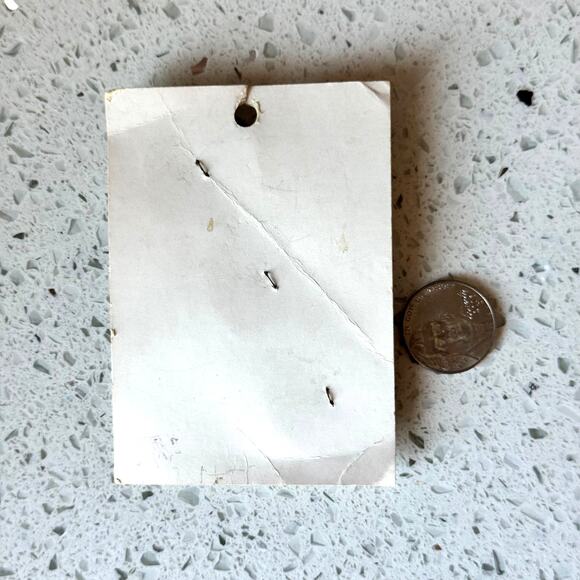 NEW Vintage 1940s Green & Black BGE Buttons on Card 2 Hole Round Marbled 1.25" - Picture 4 of 4